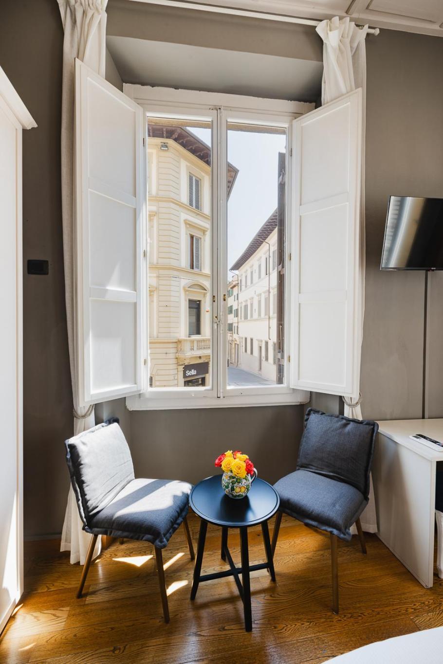 Am Collection Cavour Bed & Breakfast Florence Exterior photo